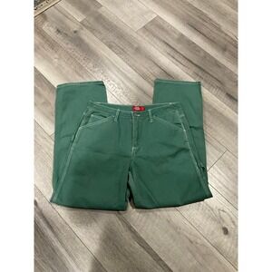 11 / 30 green Dickies twill carpenter pants